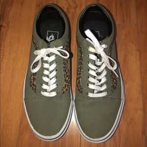 ❌SOLD❌ Like New VANS (green/cheetah print)